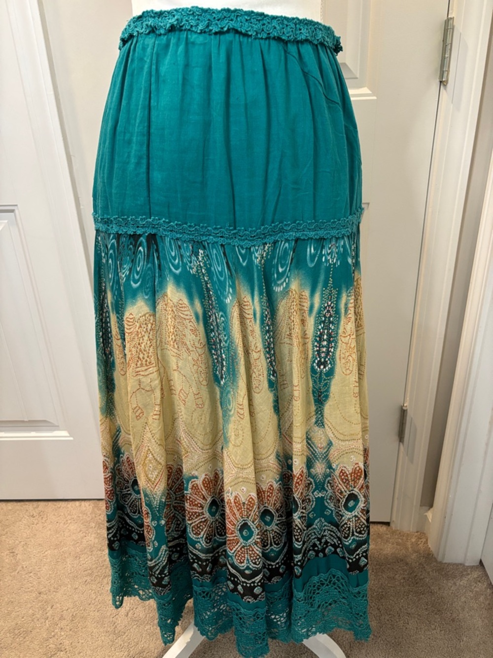 Calessa Teal and Cream Boho Printed Maxi Skirt Size Large